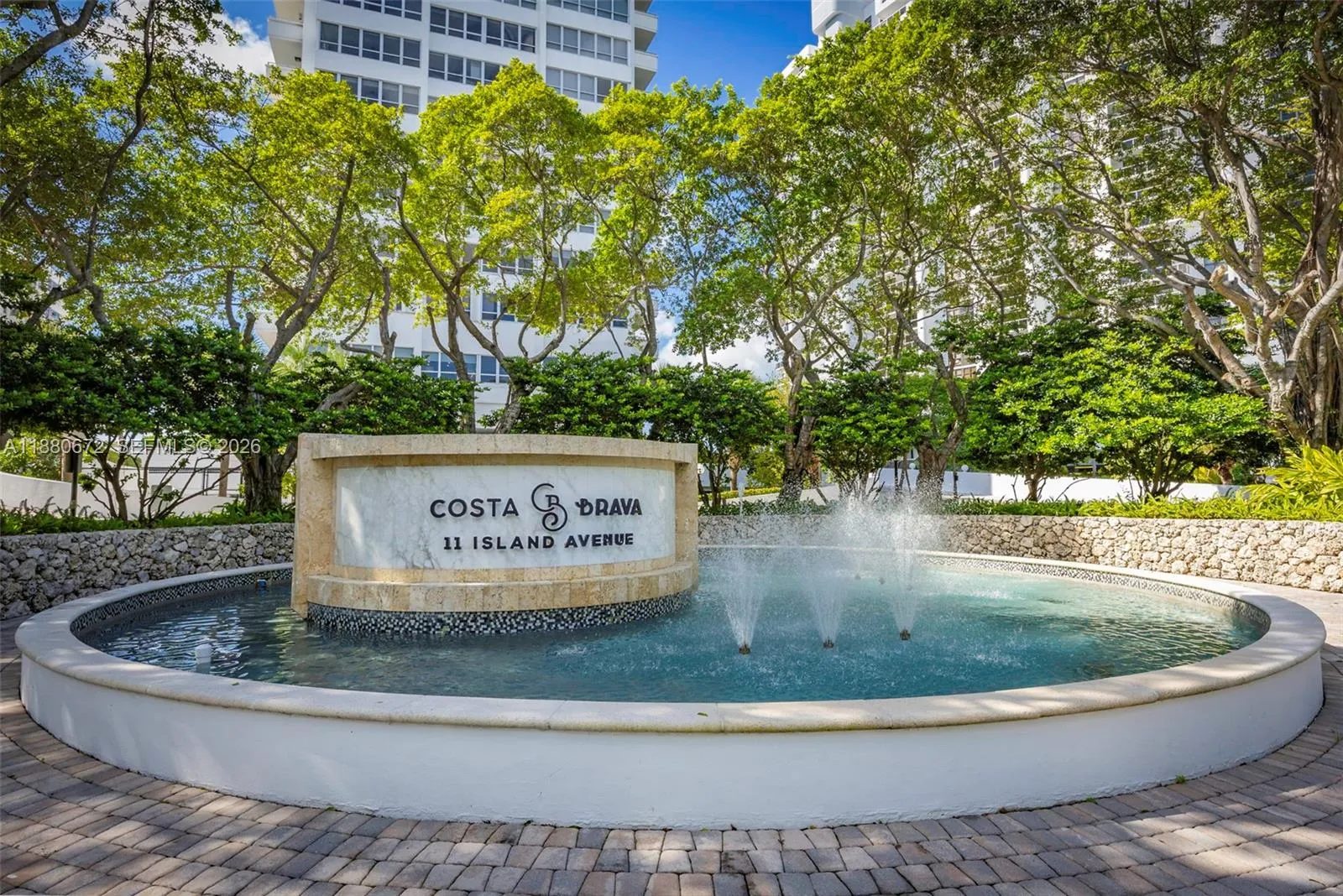 1 bedroom 1 bath for sale at 11 Island Ave # 2009, Miami Beach FL 33139