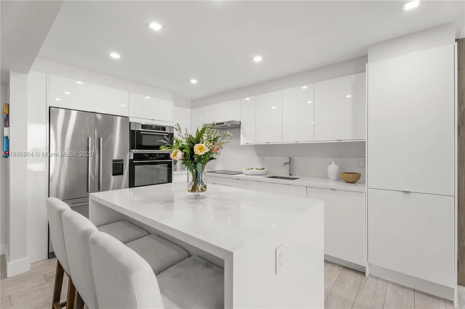 2301 Collins Ave # 24, Miami Beach FL 33139