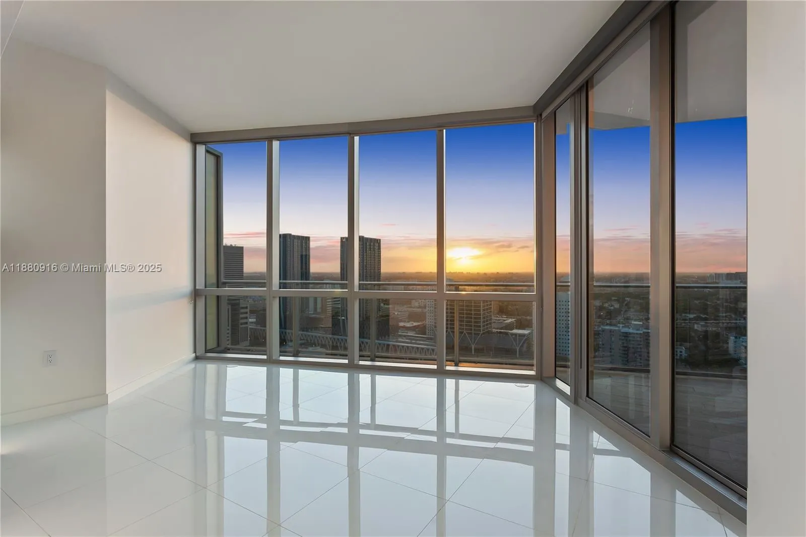 851 NE 1st Ave # 3010, Miami FL 33132