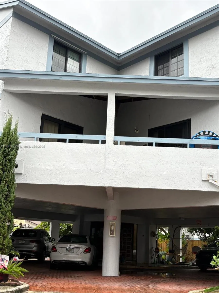 4 bedroom 3 bath for sale at 1405 SW 122nd Ave # 13, Miami FL 33184