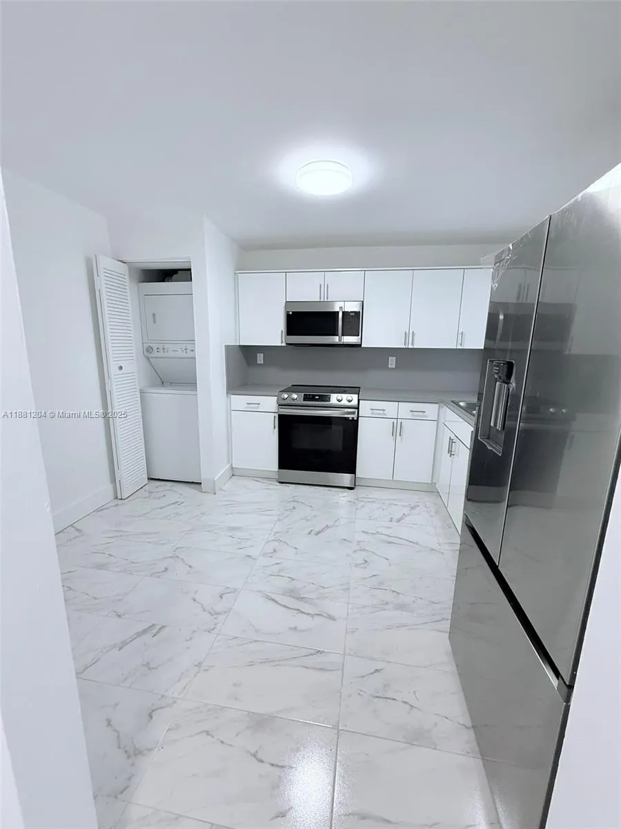 1925 Brickell Ave # D610, Miami FL 33129