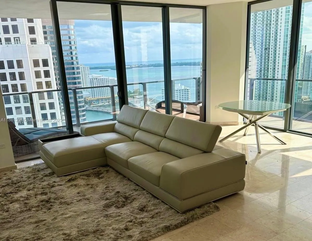 2 bedroom 2 bath for sale at 68 SE 6th St # 2801, Miami FL 33131
