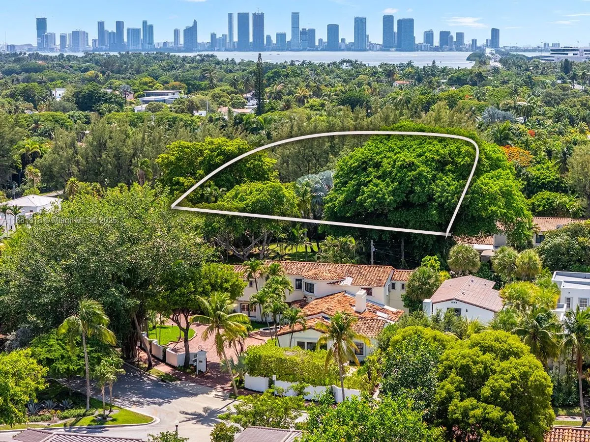 3501 Pine Tree Drive, Miami Beach FL 33140