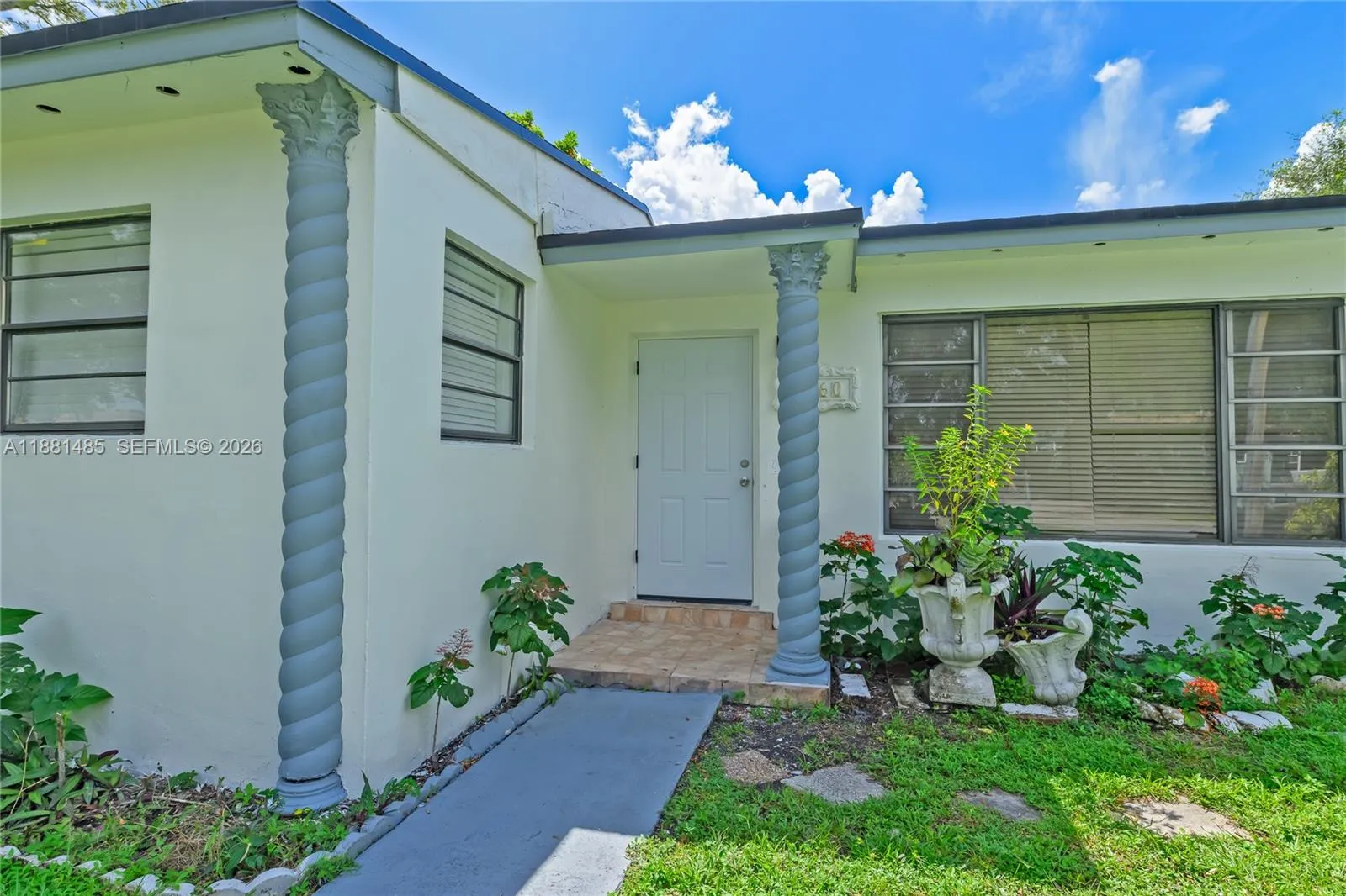 2960 NW 165th St, Miami Gardens FL 33054