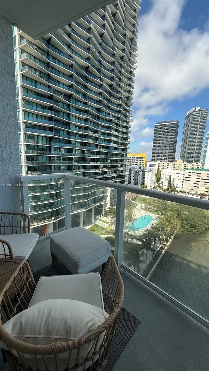 601 NE 27th # 1003, Miami FL 33137
