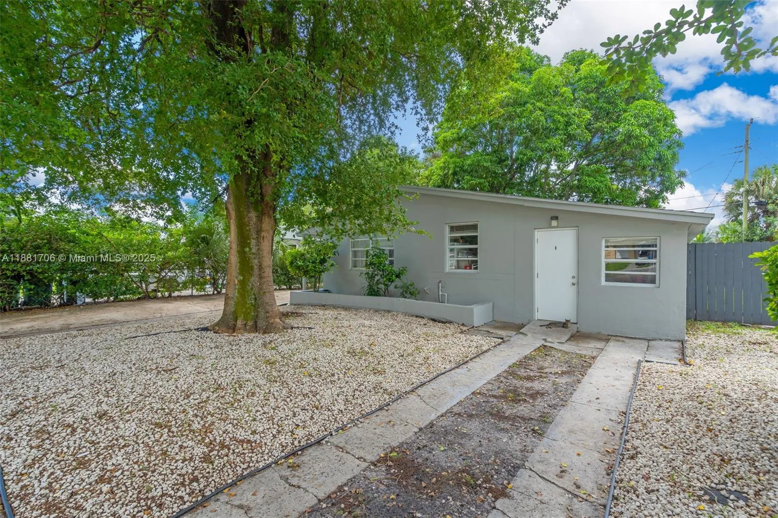 3380 NW 8th Pl, Lauderhill FL 33311