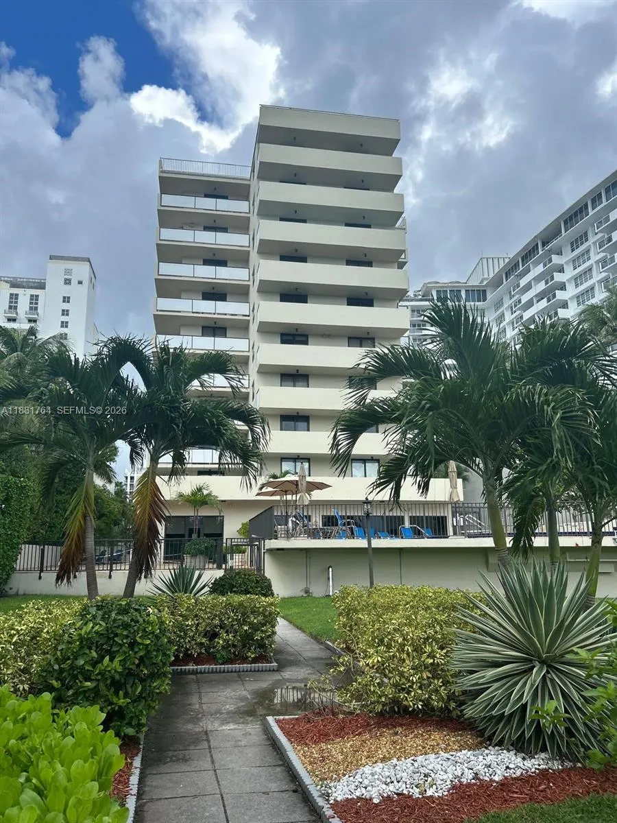 1621 Collins Ave # 701, Miami Beach FL 33139