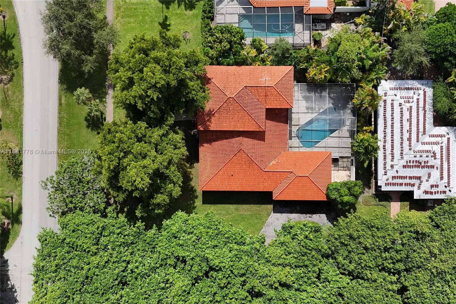 2700 Granada Blvd, Coral Gables FL 33134