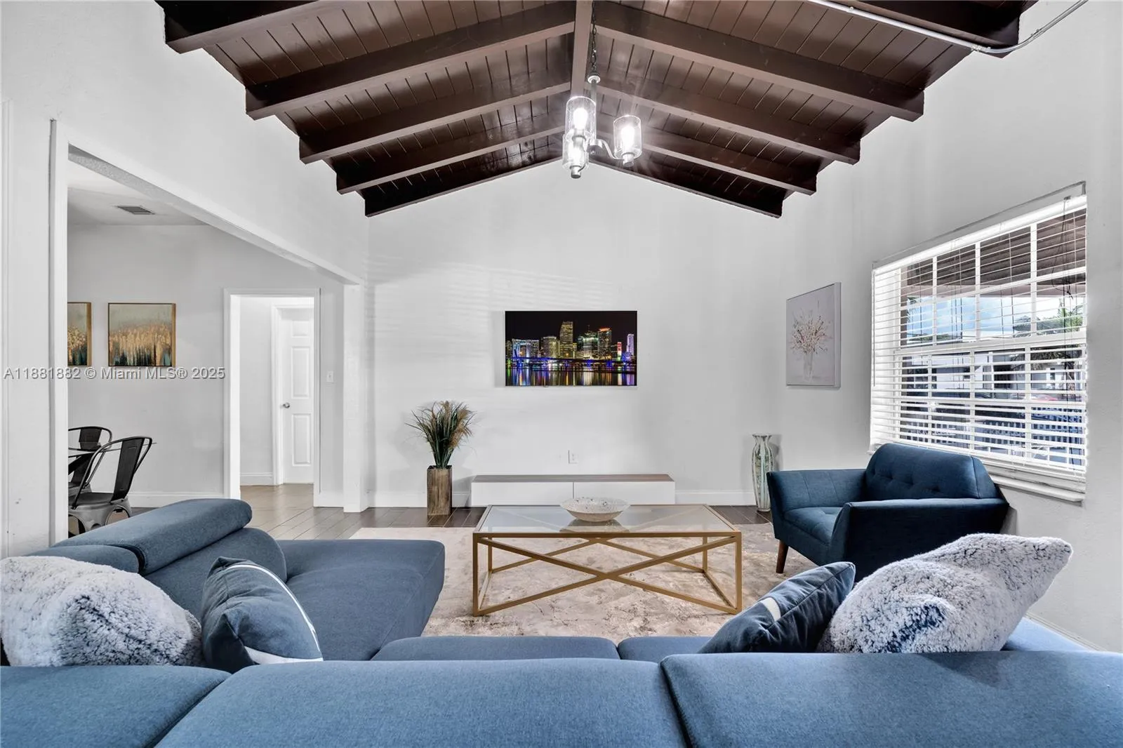 2315 SW 17th St, Miami FL 33145