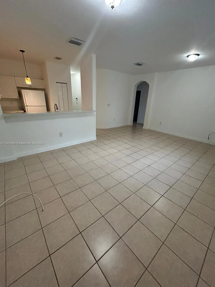 1650 NE 33rd Ave # 7, Homestead FL 33033