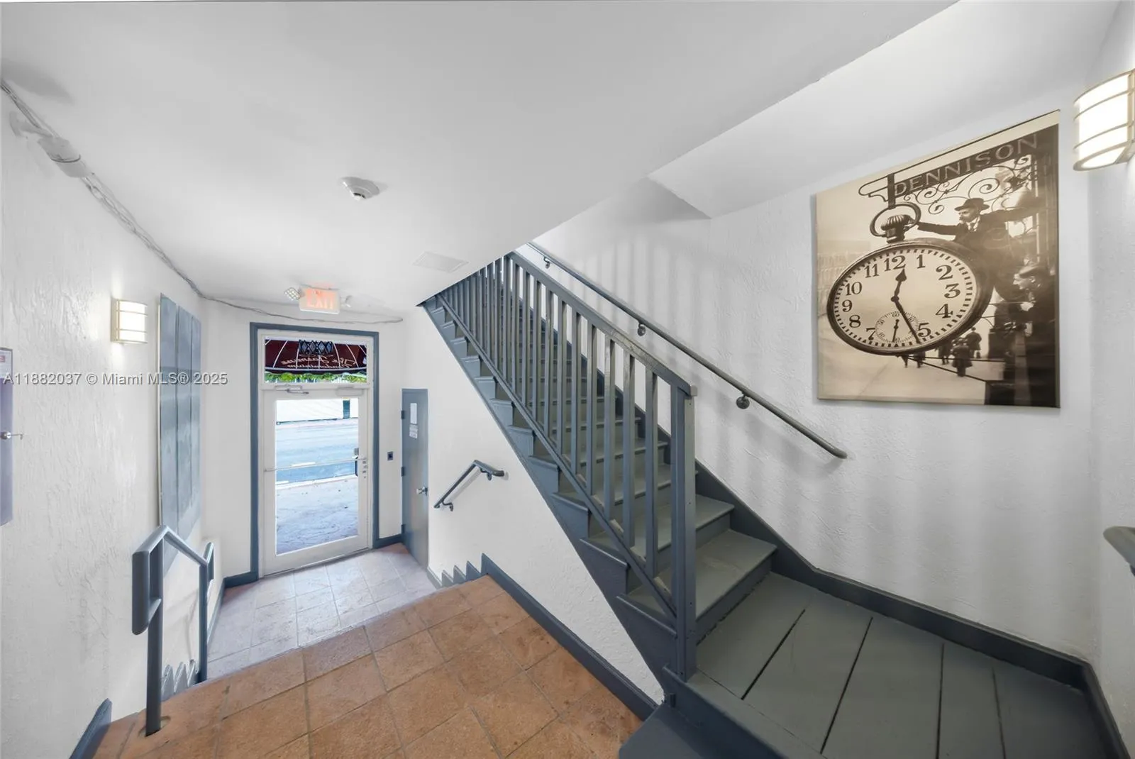 2615 Collins Ave # 21, Miami Beach FL 33140