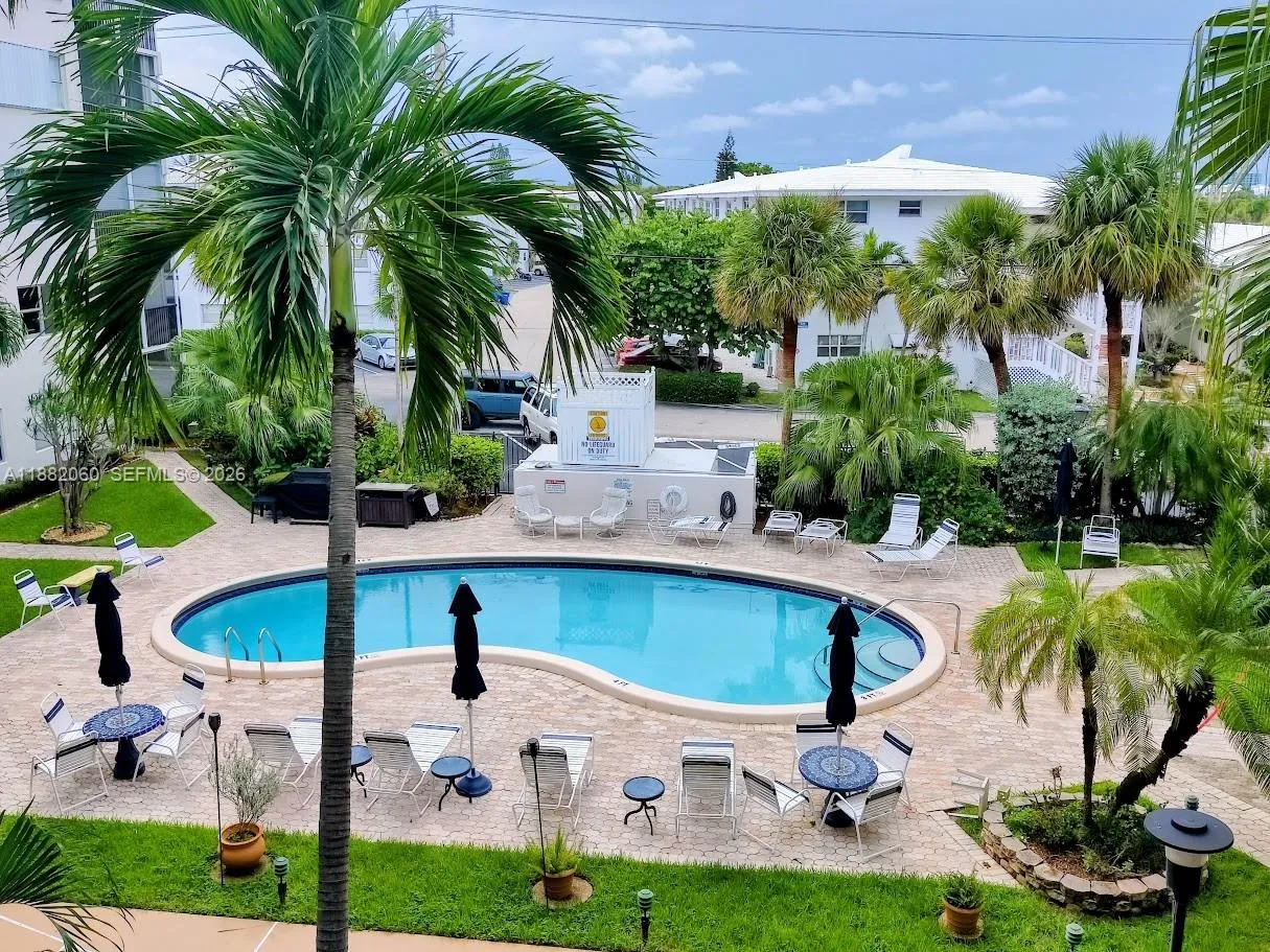 4117 Bougainvilla Dr # 315, Lauderdale By The Sea FL 33308