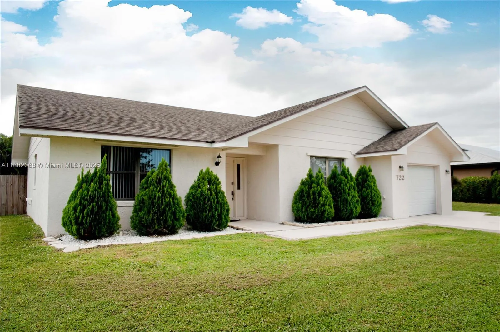 4 bedroom 2 bath for rent at 722 SE Thanksgiving Ave, Port St. Lucie FL 34984
