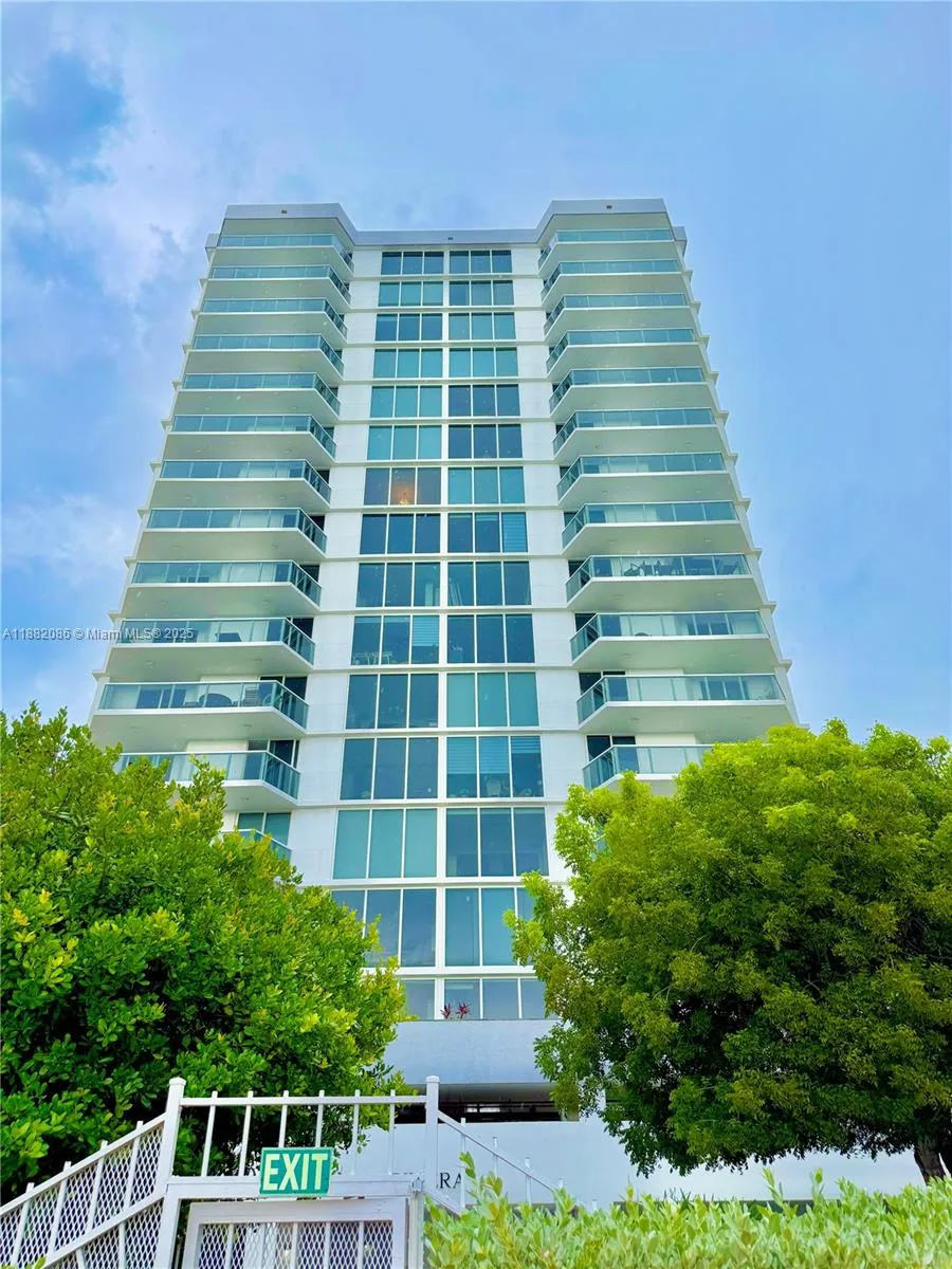 2401 Collins Ave # 611, Miami Beach FL 33140