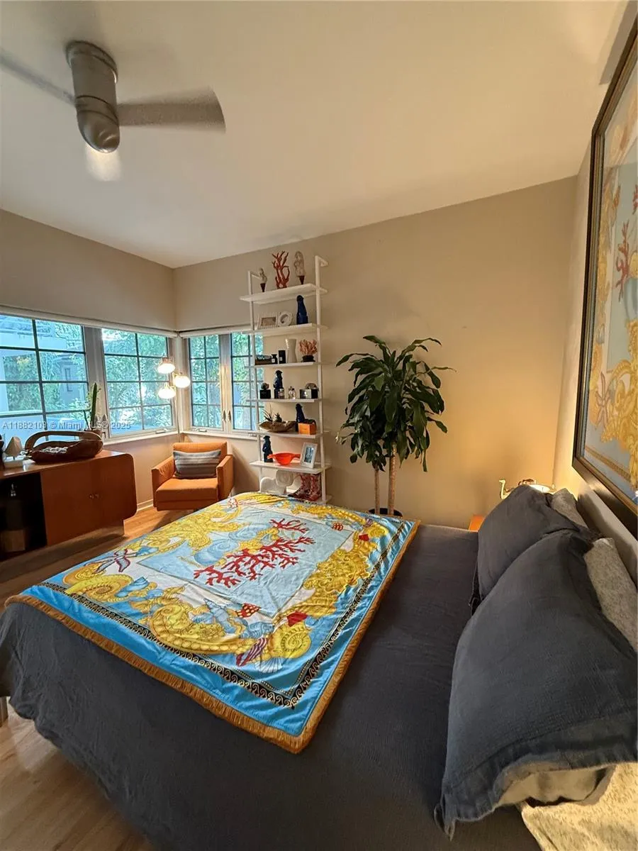 1600 Michigan Ave # 1, Miami Beach FL 33139