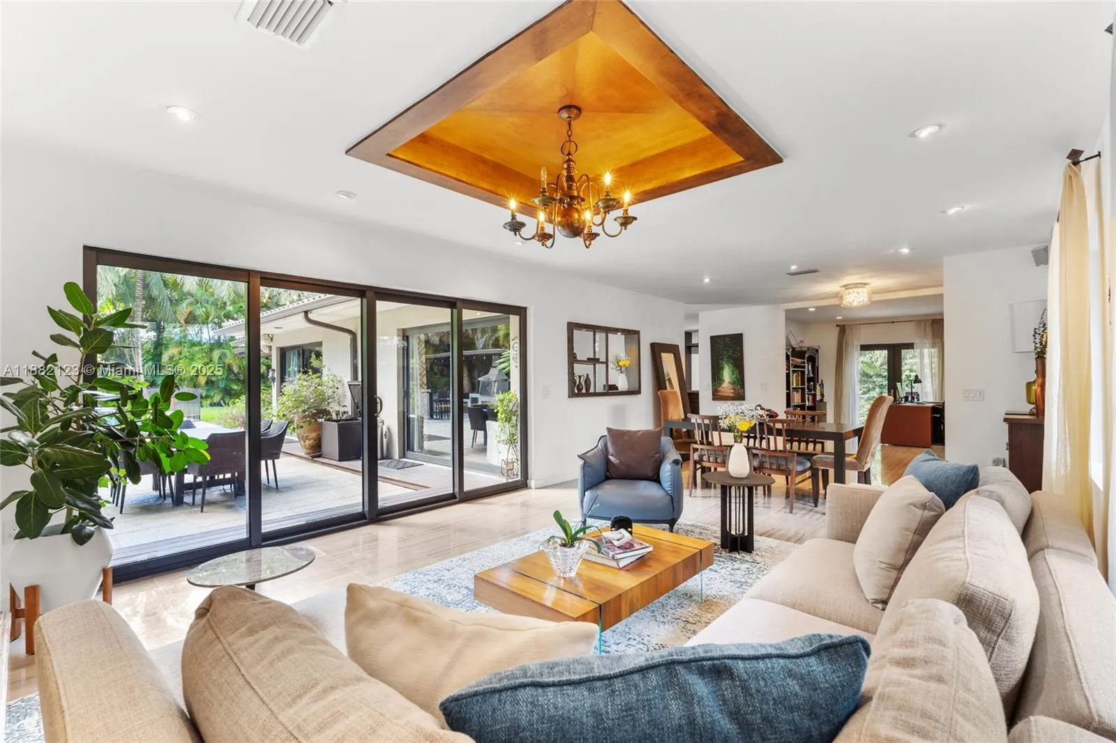 560 Sabal Palm Rd, Miami FL 33137