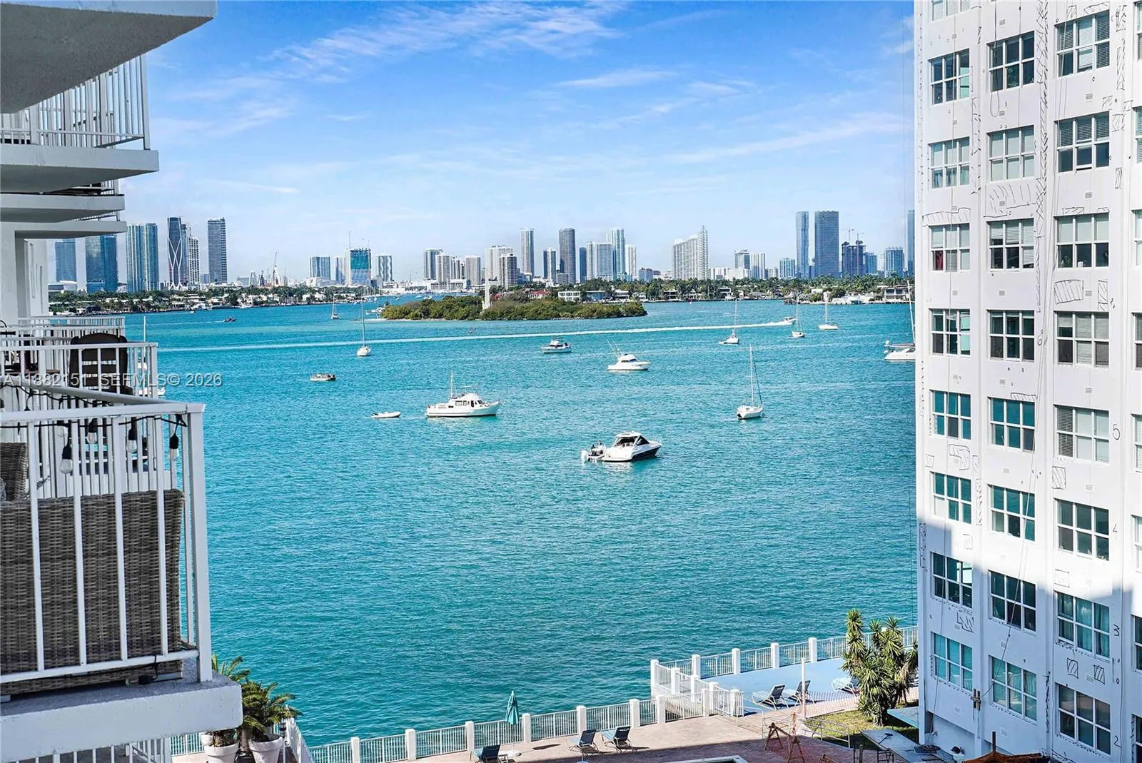 1 bedroom 1 bath for sale at 1228 West Ave # 607, Miami Beach FL 33139