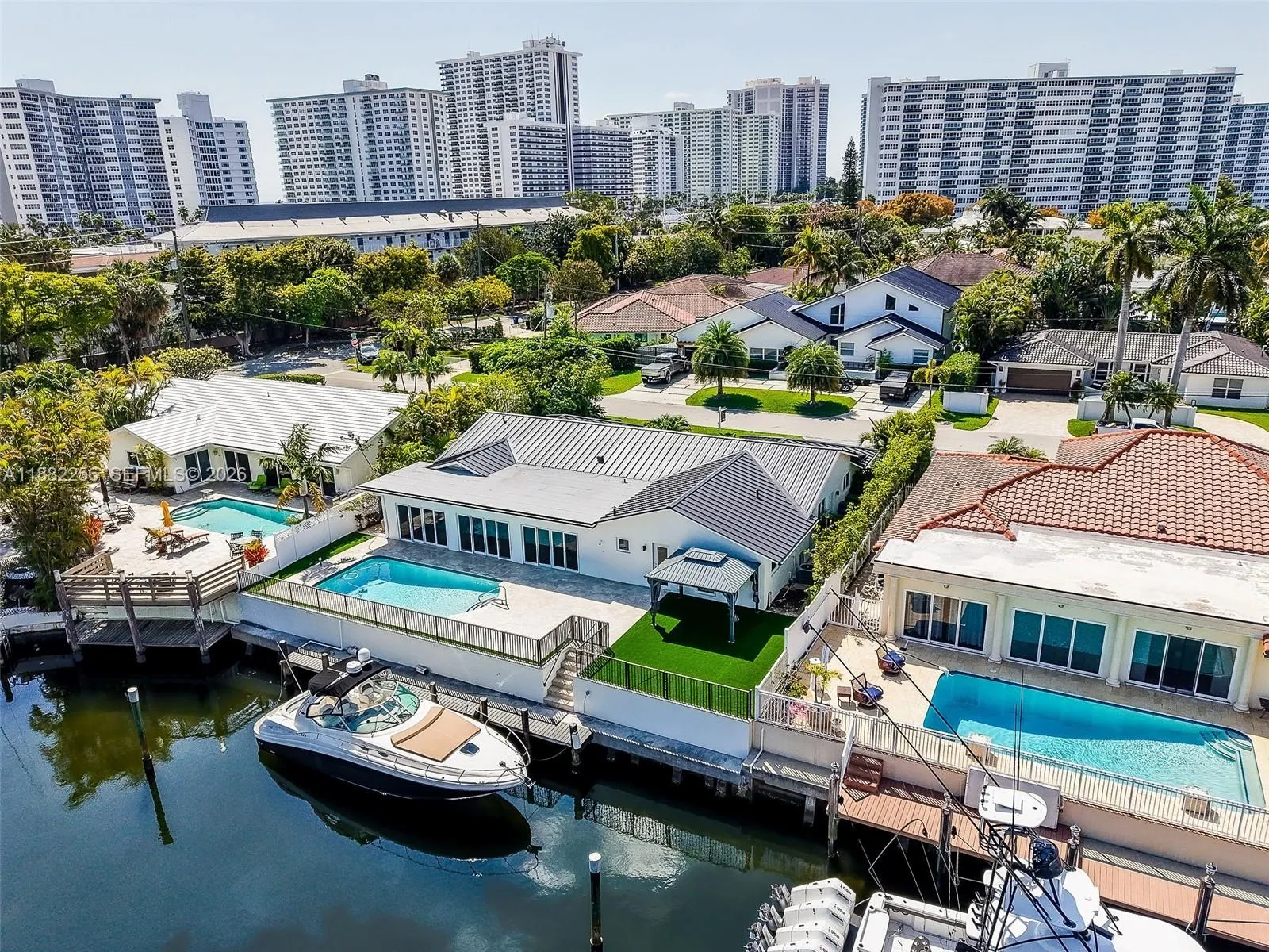 3341 NE 38th St, Fort Lauderdale FL 33308