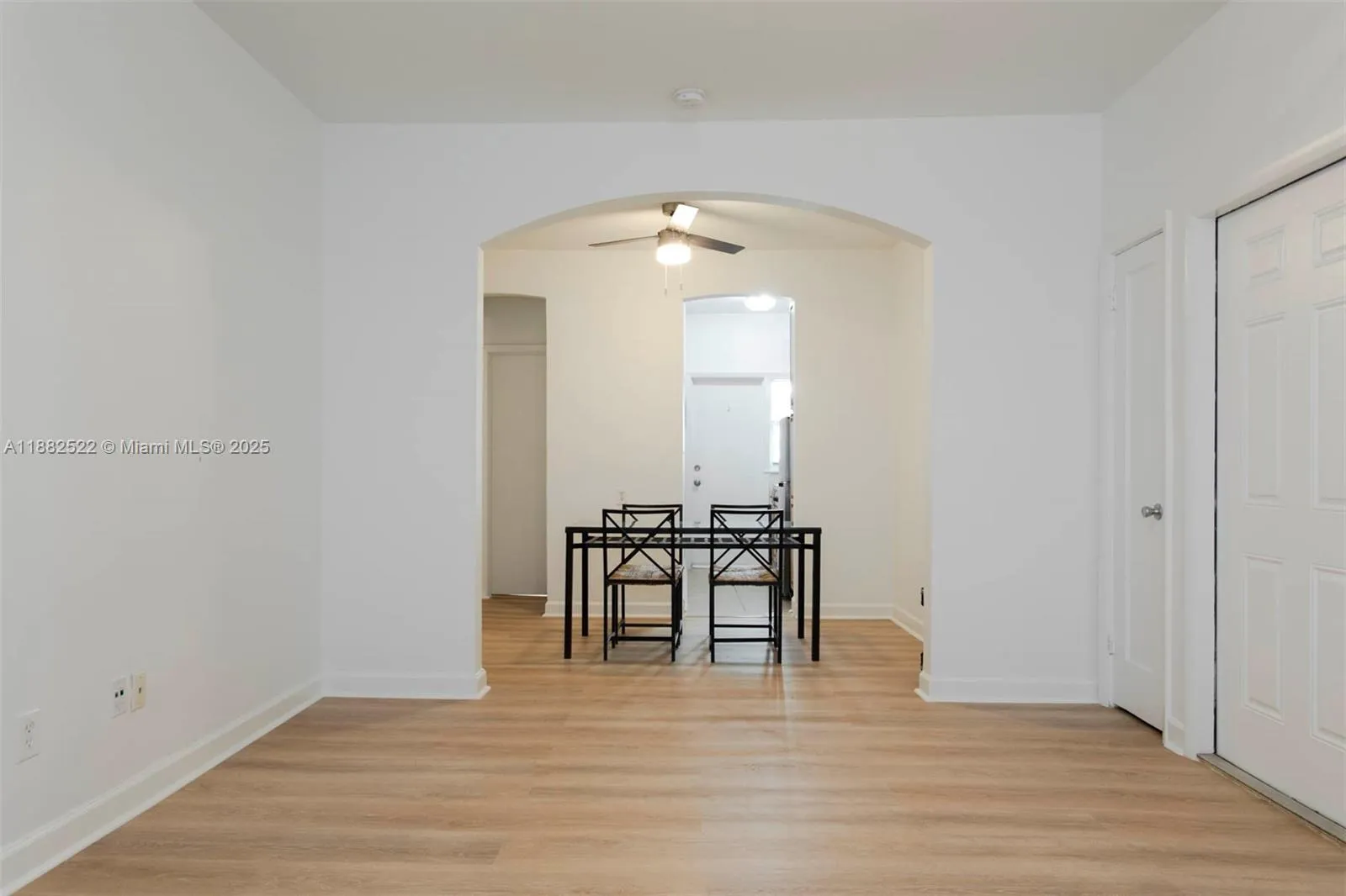 1561 Lenox Ave # 10, Miami Beach FL 33139