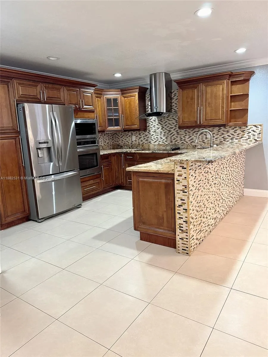 7007 Lambright, Tampa FL 33634