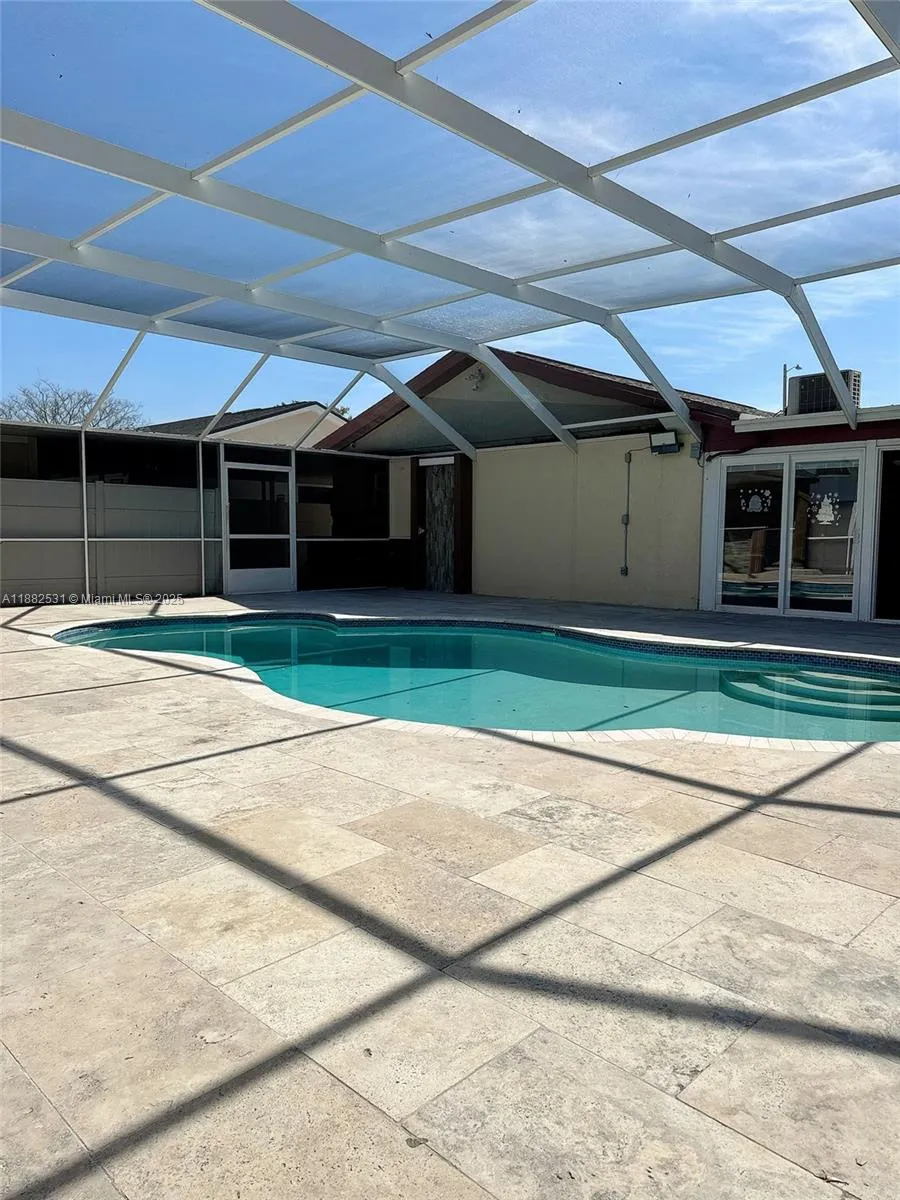 7007 Lambright, Tampa FL 33634