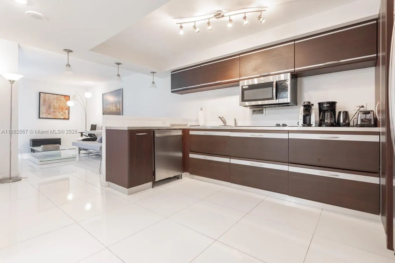 2301 Collins Ave # 1023, Miami Beach FL 33139