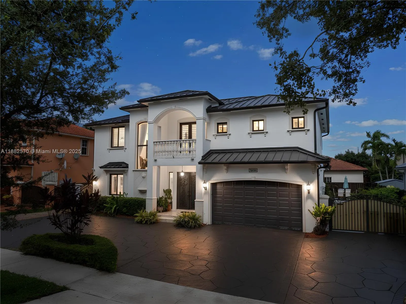 16533 NW 77th Path, Miami Lakes FL 33016