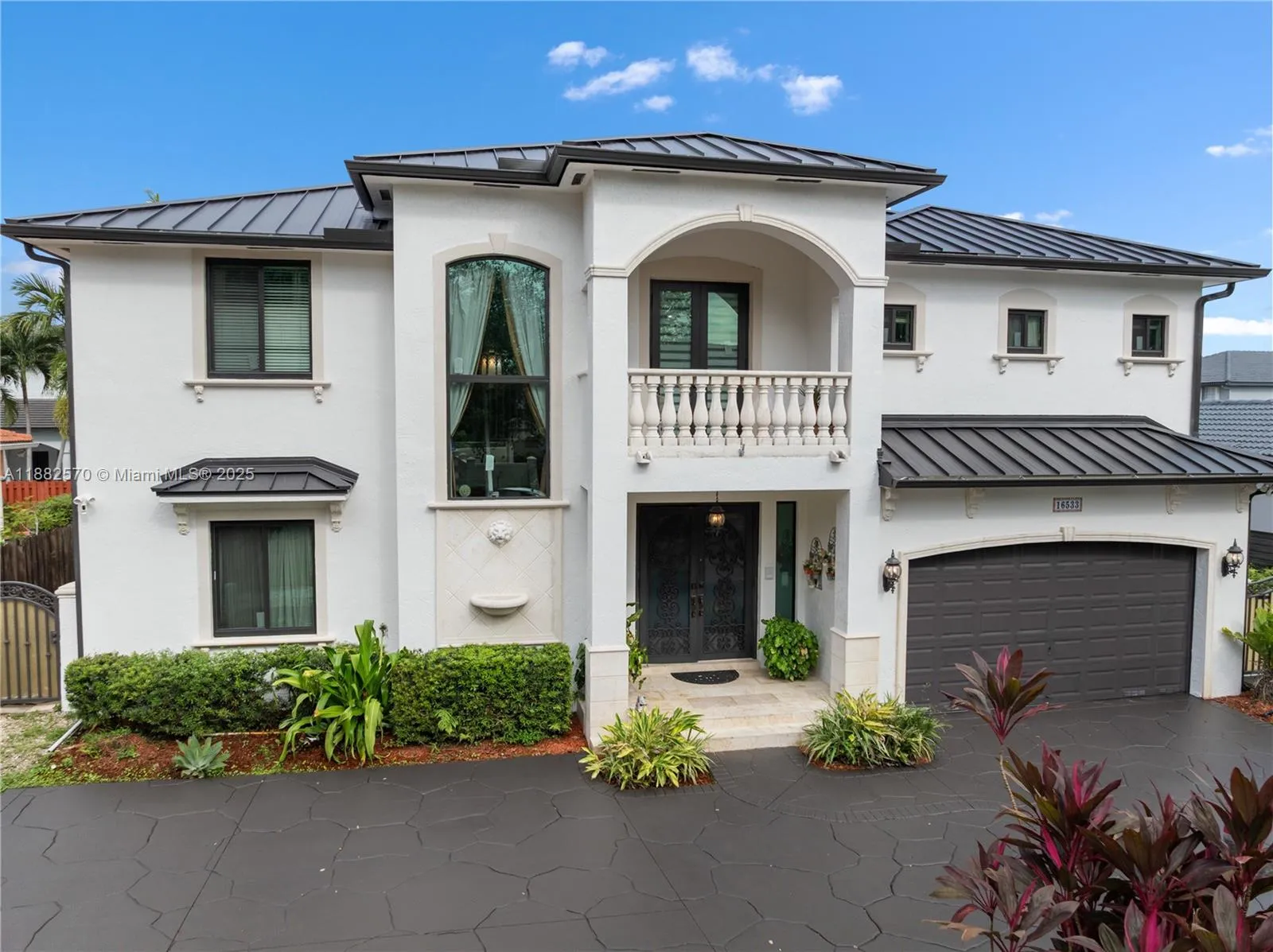 16533 NW 77th Path, Miami Lakes FL 33016