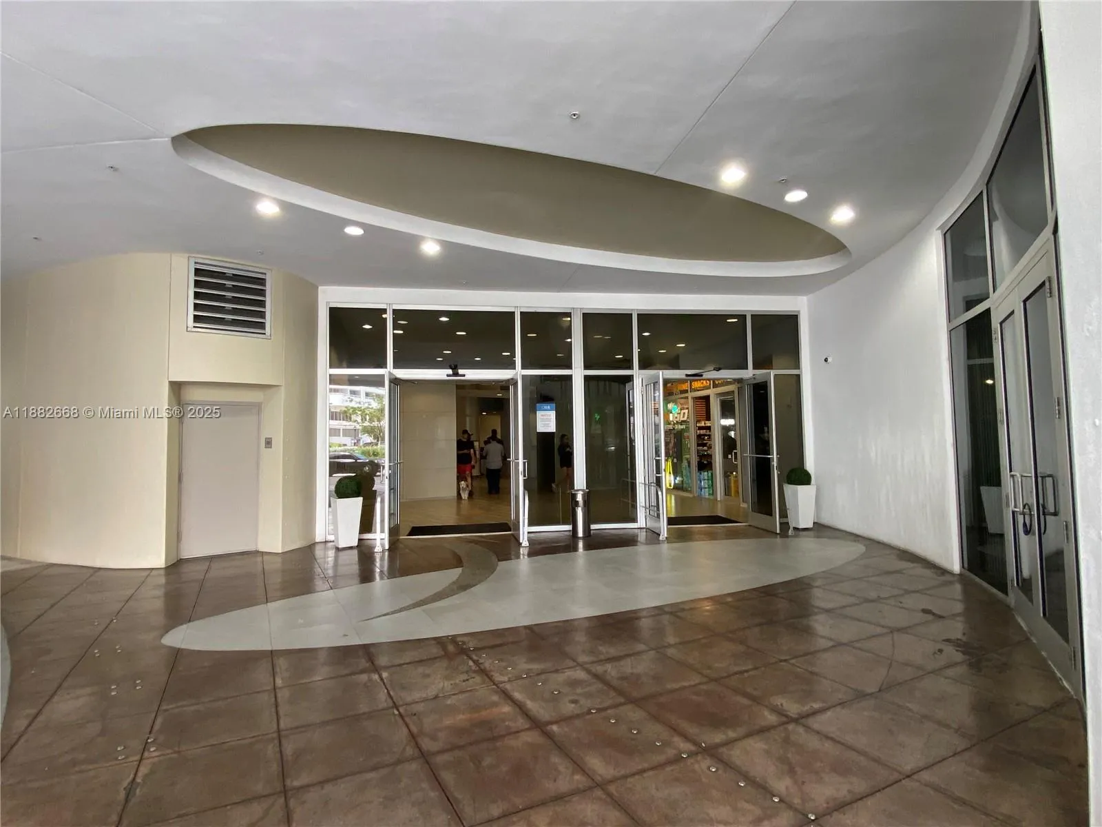 1750 N Bayshore Dr # 2707, Miami FL 33132