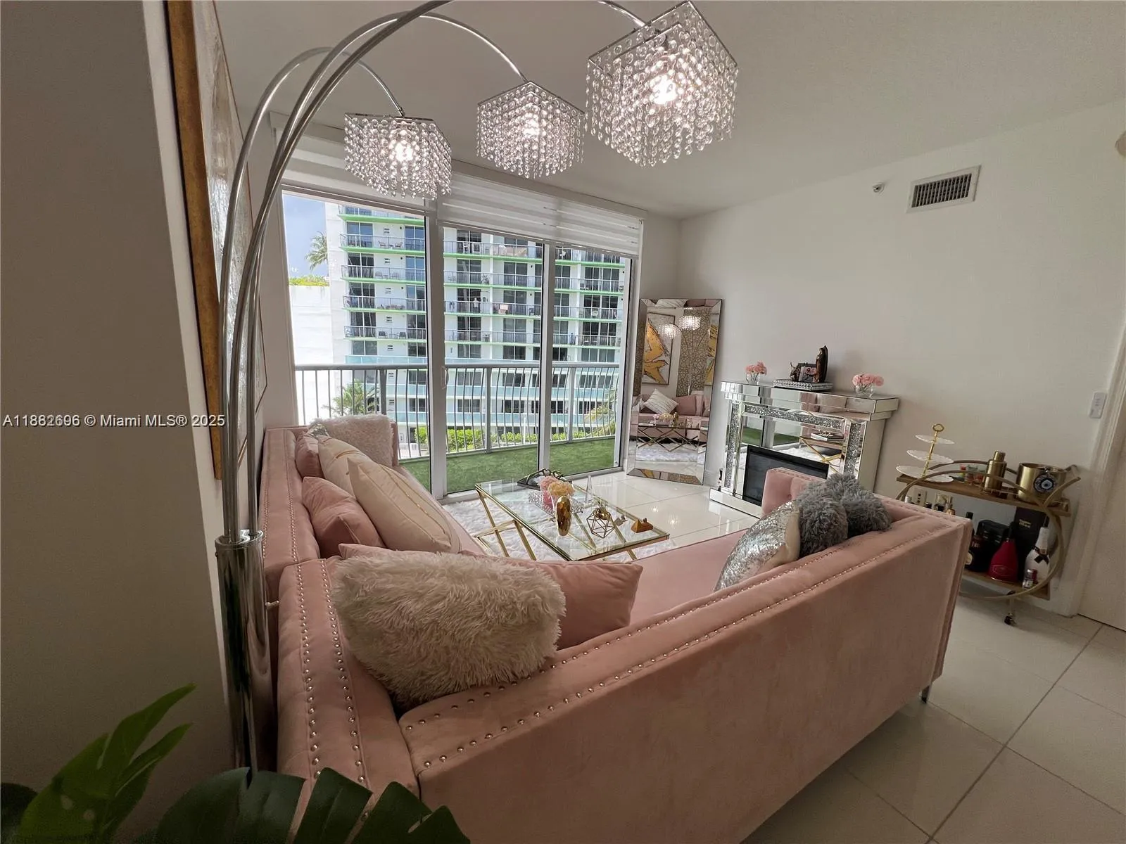 1750 N Bayshore # 1411, Miami FL 33132