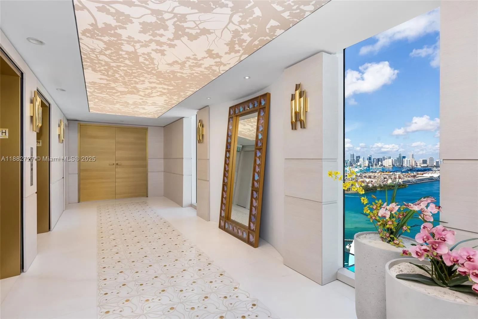 300 S Pointe Dr # 5, Miami Beach FL 33139