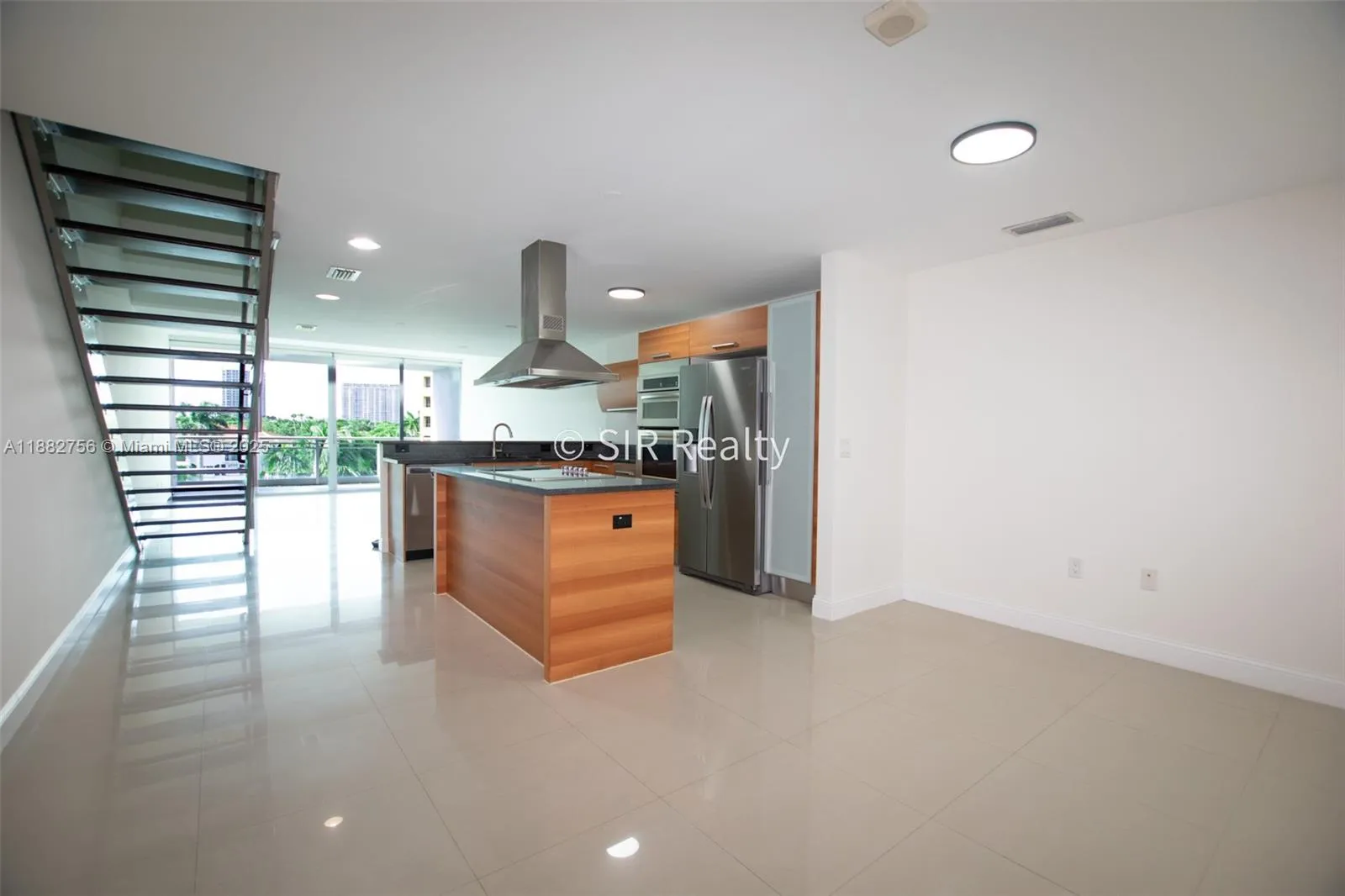 2950 NE 188th St # 336, Aventura FL 33180