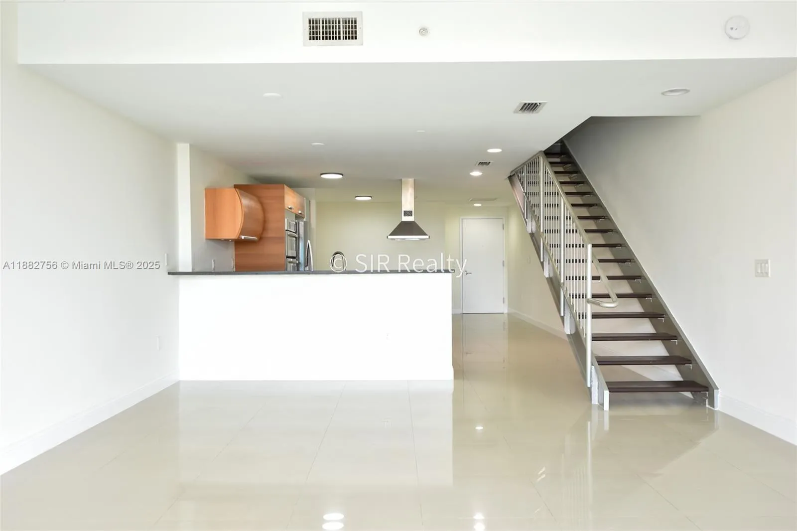 2950 NE 188th St # 336, Aventura FL 33180
