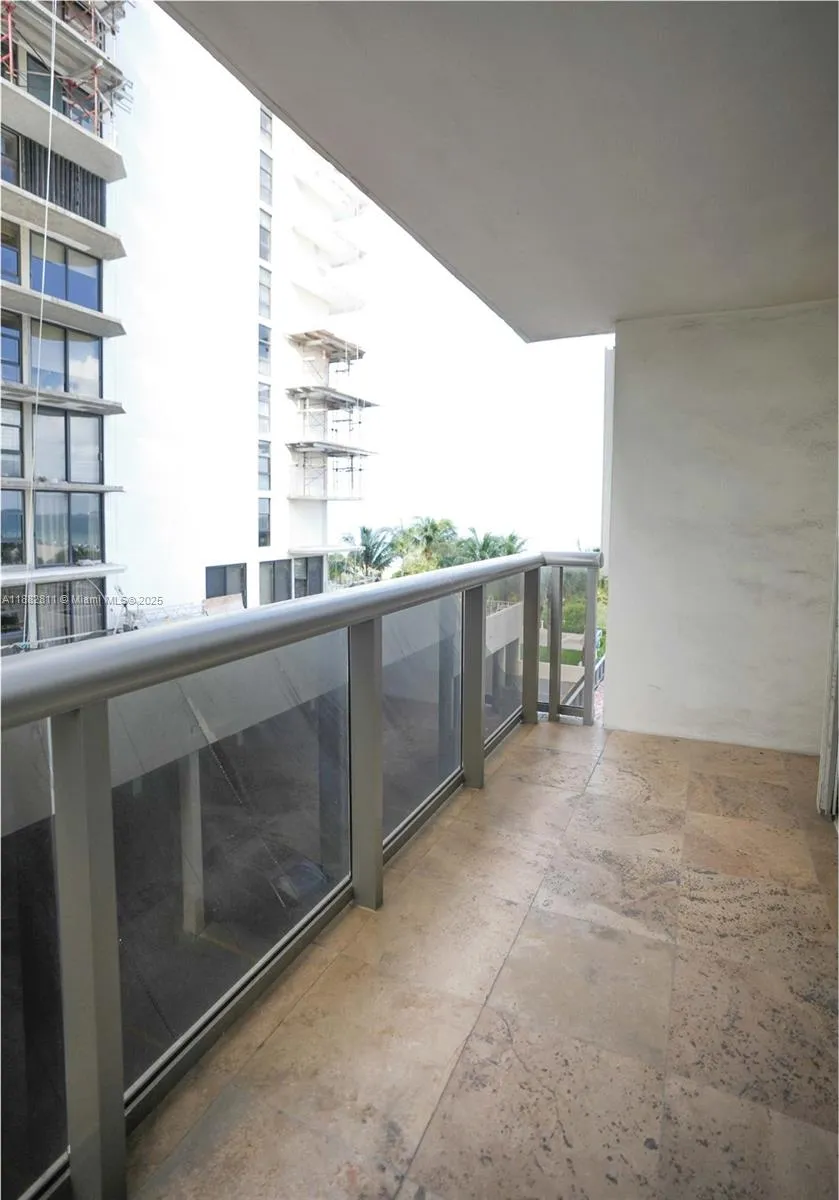 6039 Collins Ave # 503, Miami Beach FL 33140