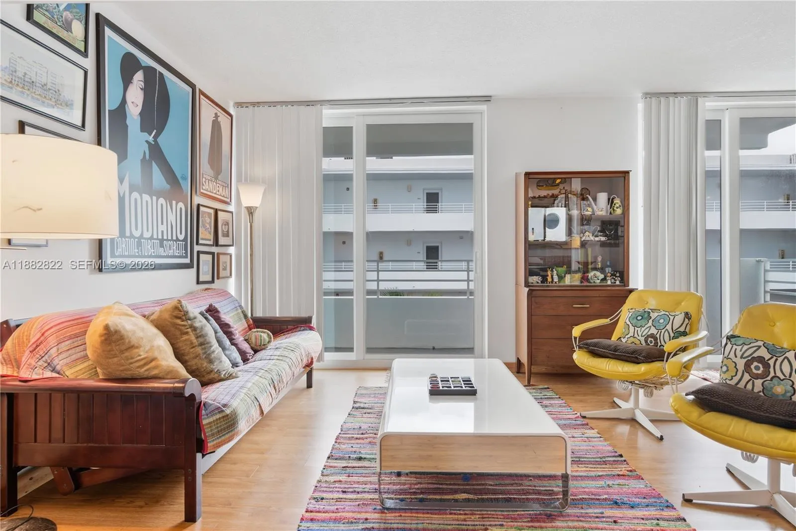 1 bedroom 1 bath for sale at 7800 Collins Ave # 402, Miami Beach FL 33141