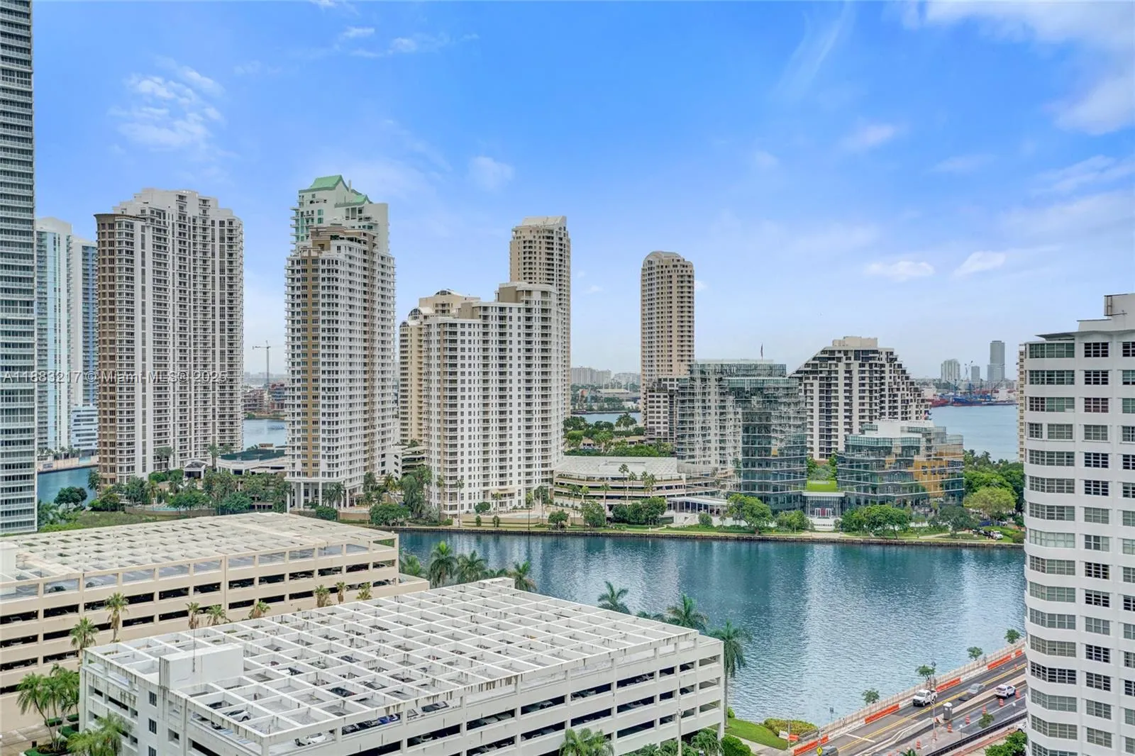 2 bedroom 2 bath for sale at 950 Brickell Bay Dr # 1704, Miami FL 33131
