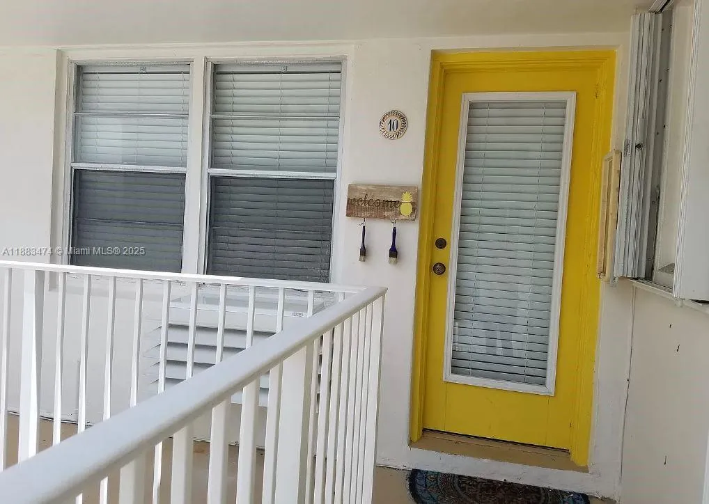 309 Crocus Ter # 10, Hollywood FL 33019