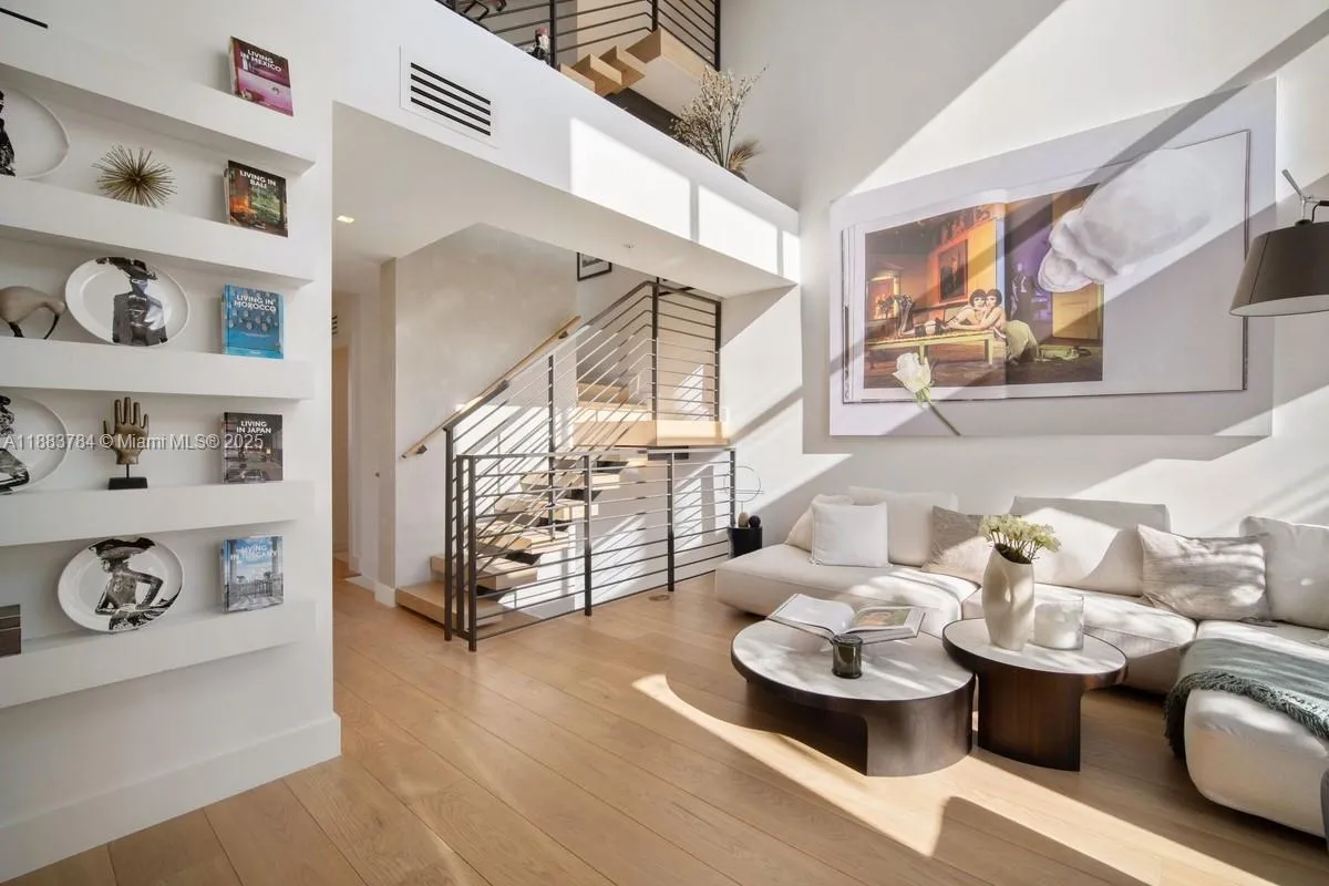 65 N Shore Dr # 31C, Miami Beach FL 33141