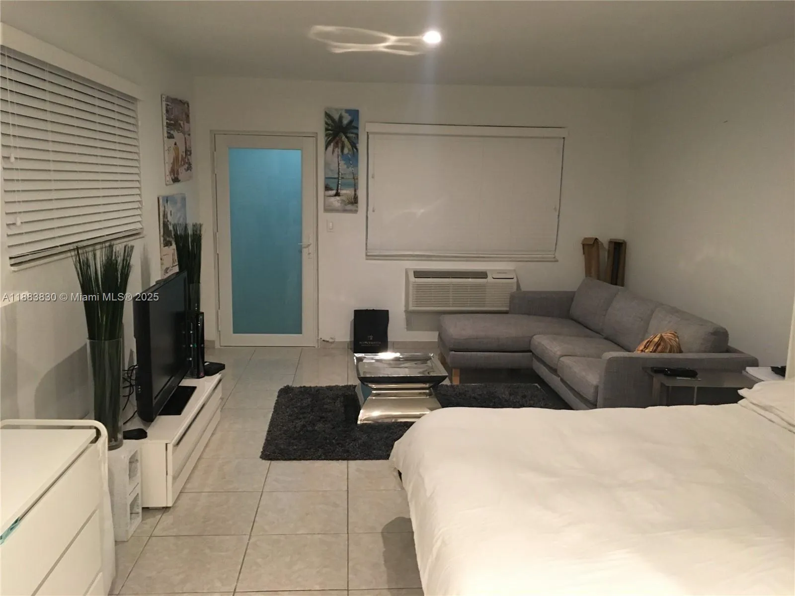 1 bath for sale at 158 Ocean Dr # 407, Miami Beach FL 33139