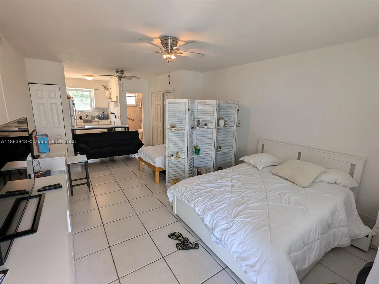 1 bath for sale at 158 Ocean Dr # 406, Miami Beach FL 33139