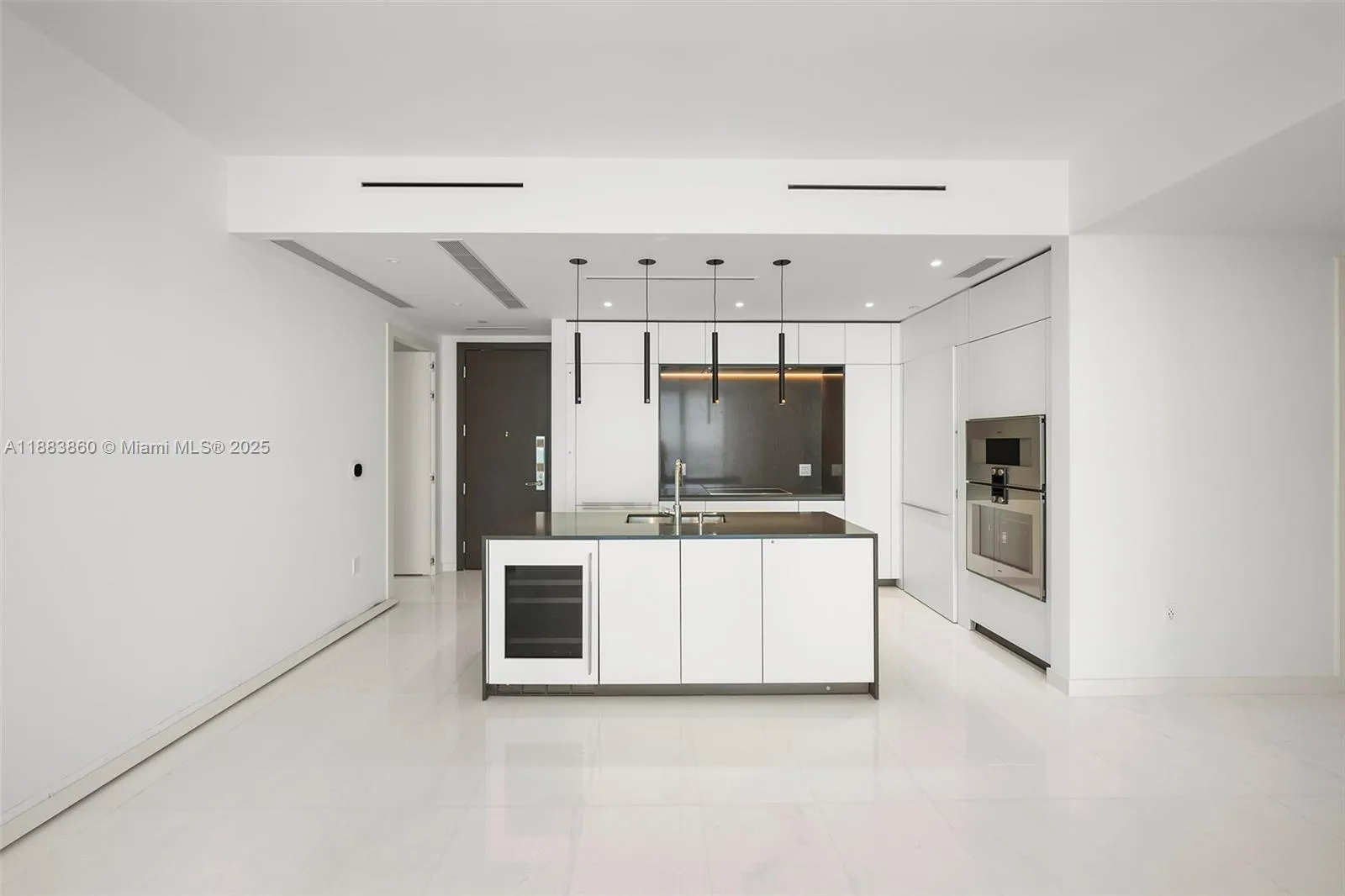 300 Biscayne Blvd Way # 4605, Miami FL 33131