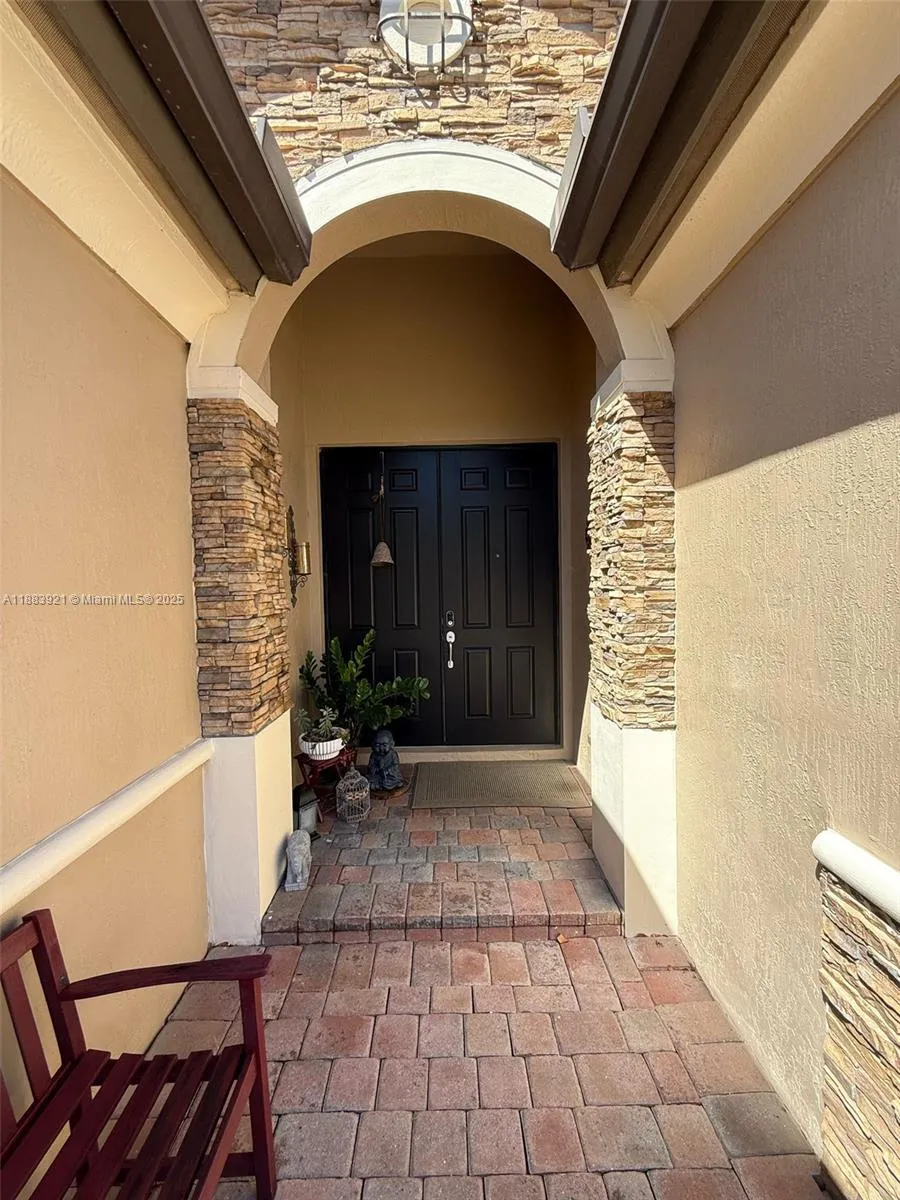 11922 SW 154th Path, Miami FL 33196