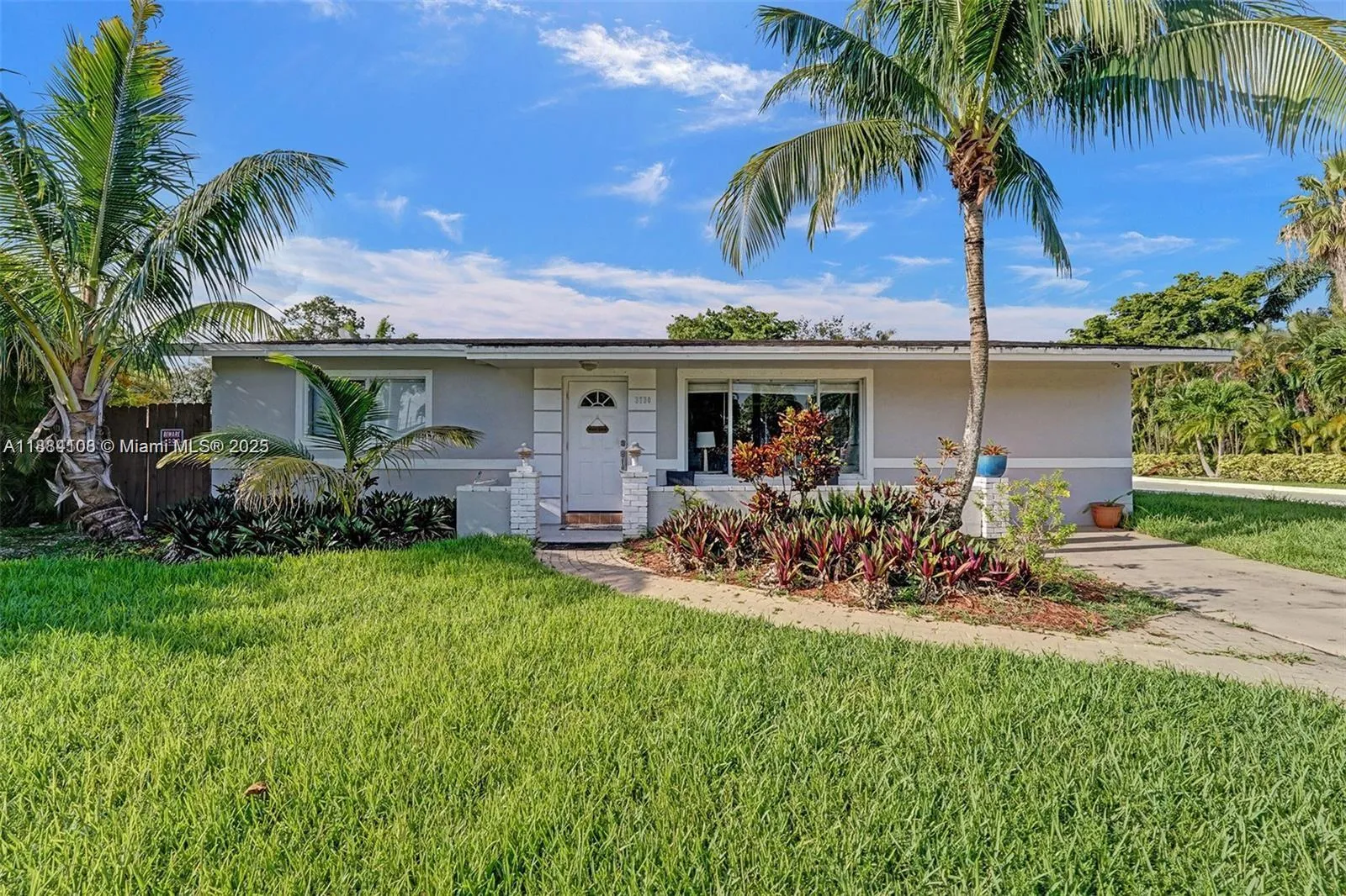3730 SW 47th Ct, Dania Beach FL 33312