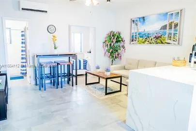824 NE 4th St, Fort Lauderdale FL 33301