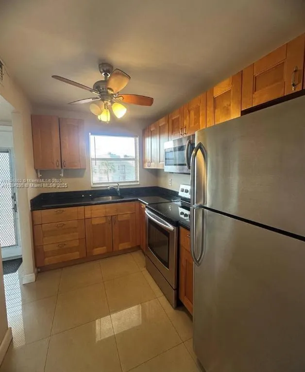 8400 Sunrise Lakes Blvd # 310, Sunrise FL 33322