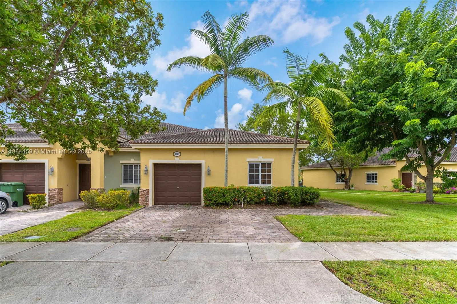 3 bedroom 2 bath for sale at 3327 NE 11th Dr, Homestead FL 33033