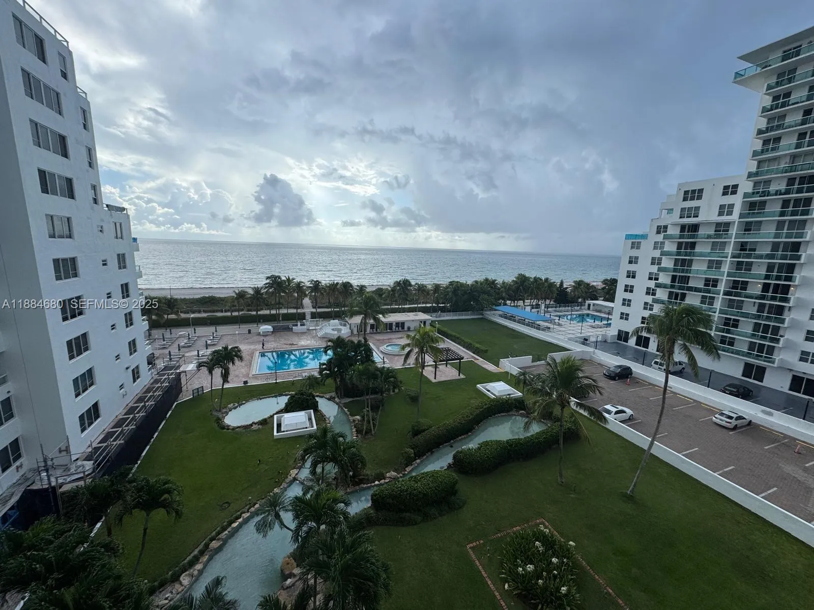 1 bedroom 1 bath for sale at 5005 Collins Ave # 714, Miami Beach FL 33140