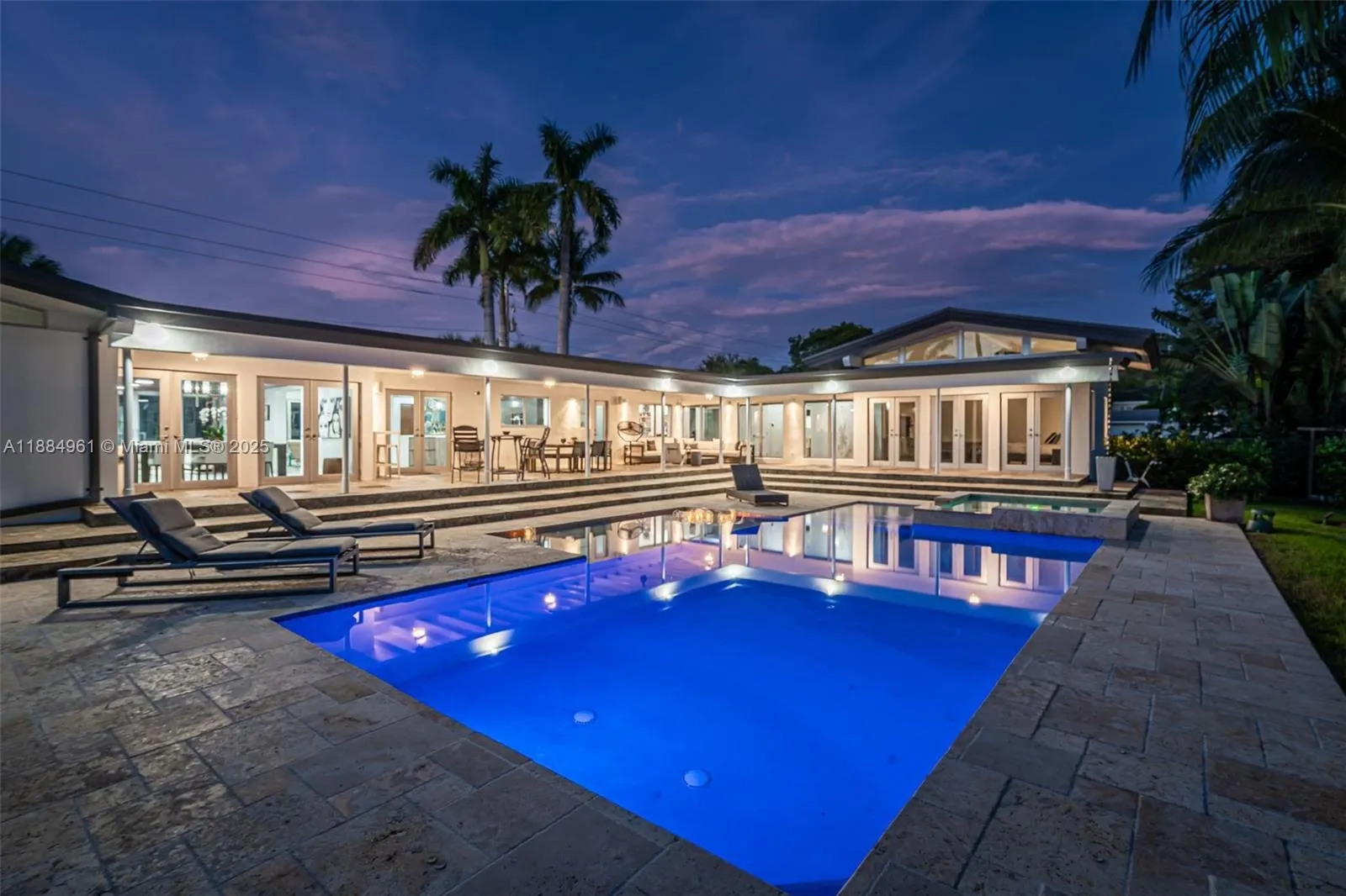 5 bedroom 4 bath for sale at 7550 SW 60th St, Miami FL 33143