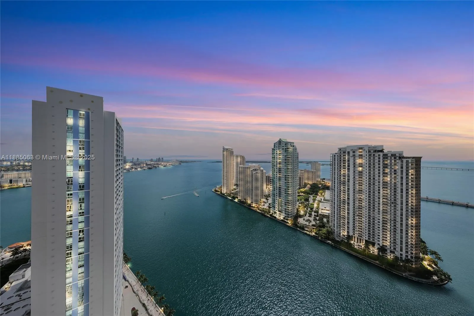 2 bedroom 2 bath for sale at 300 S Biscayne Blvd # 3312, Miami FL 33131
