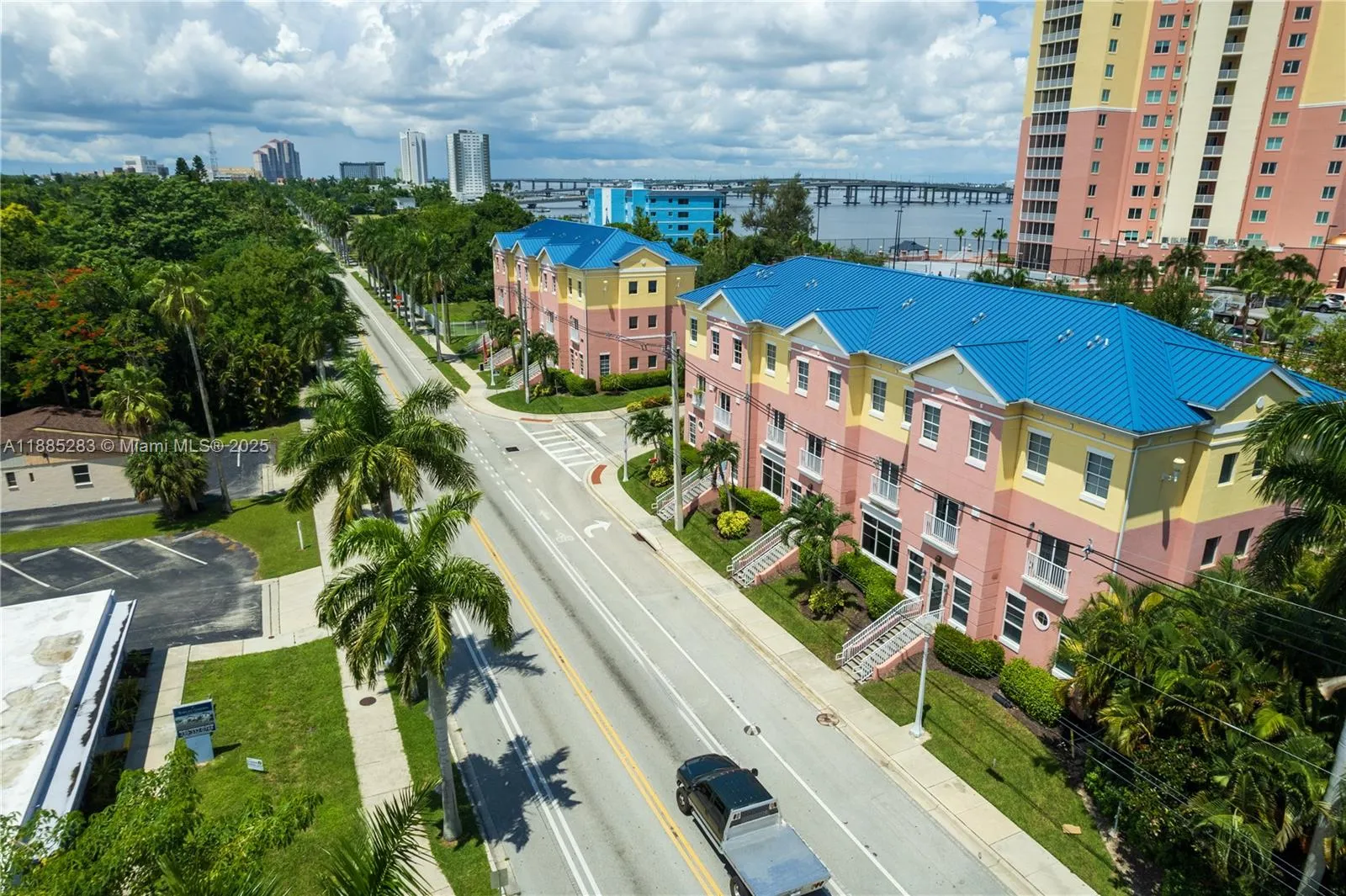 2743 1st Street # 406, Other City - In The State Of Florida FL 33916